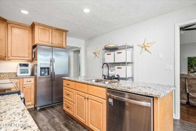 1036 Circle Dr, House other with 3 bedrooms, 2 bathrooms and null parking in Jamestown TN | Image 15