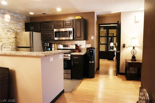 2032-2200 S Fort Apache Rd, Las Vegas, NV, 89117-5705 | Card Image