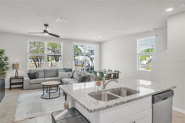 2718 Chestnut Creek Pl, Townhouse with 3 bedrooms, 3 bathrooms and null parking in BRANDON FL | Image 10