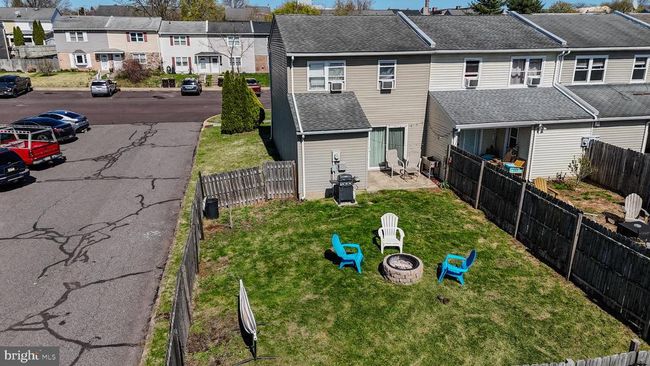 522 Colonial Dr, Townhouse with 3 bedrooms, 1 bathrooms and null parking in EAST GREENVILLE PA | Image 31