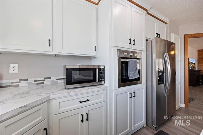 1882 Frontage Rd S, House other with 3 bedrooms, 2 bathrooms and null parking in Wendell ID | Image 8