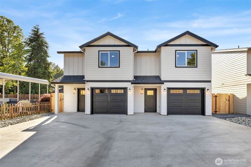 809 Sw Front St, Winlock, WA, 98596-9560 | Card Image