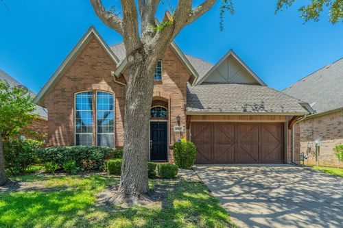 1717 Lake Eden Dr, Euless, TX, 76039-2175 | Card Image