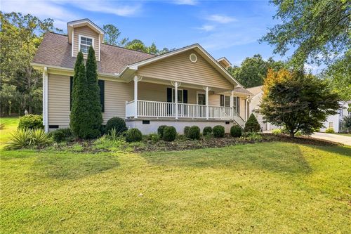 123 Richland Creek Dr, Westminster, SC, 29693-3245 | Card Image