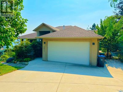 2873 Summerview Pl, House other with 5 bedrooms, 4 bathrooms and 4 parking in West Kelowna BC | Image 2