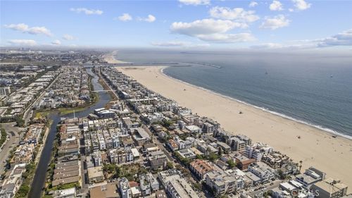 apt-3-3512 Pacific Ave, Marina del Rey, CA, 90292-5795 | Card Image