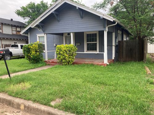 104 May Ave, Cleburne, TX, 76031-3813 | Card Image