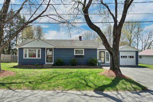 5 Pleasant St, Merrimack, NH, 03054-3410 | Card Image