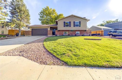 4230 Blueflax Dr, Pueblo, CO, 81001 | Card Image