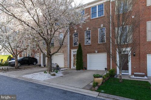 6378 Meandering Woods Ct, FREDERICK, MD, 21701-4953 | Card Image