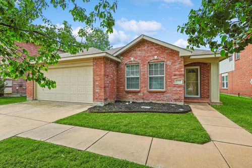 1724 Trego Dr, Justin, TX, 76247-5772 | Card Image
