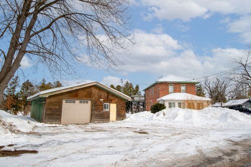 10 Hill St, Lakefield, ON, K0L2H0 | Card Image