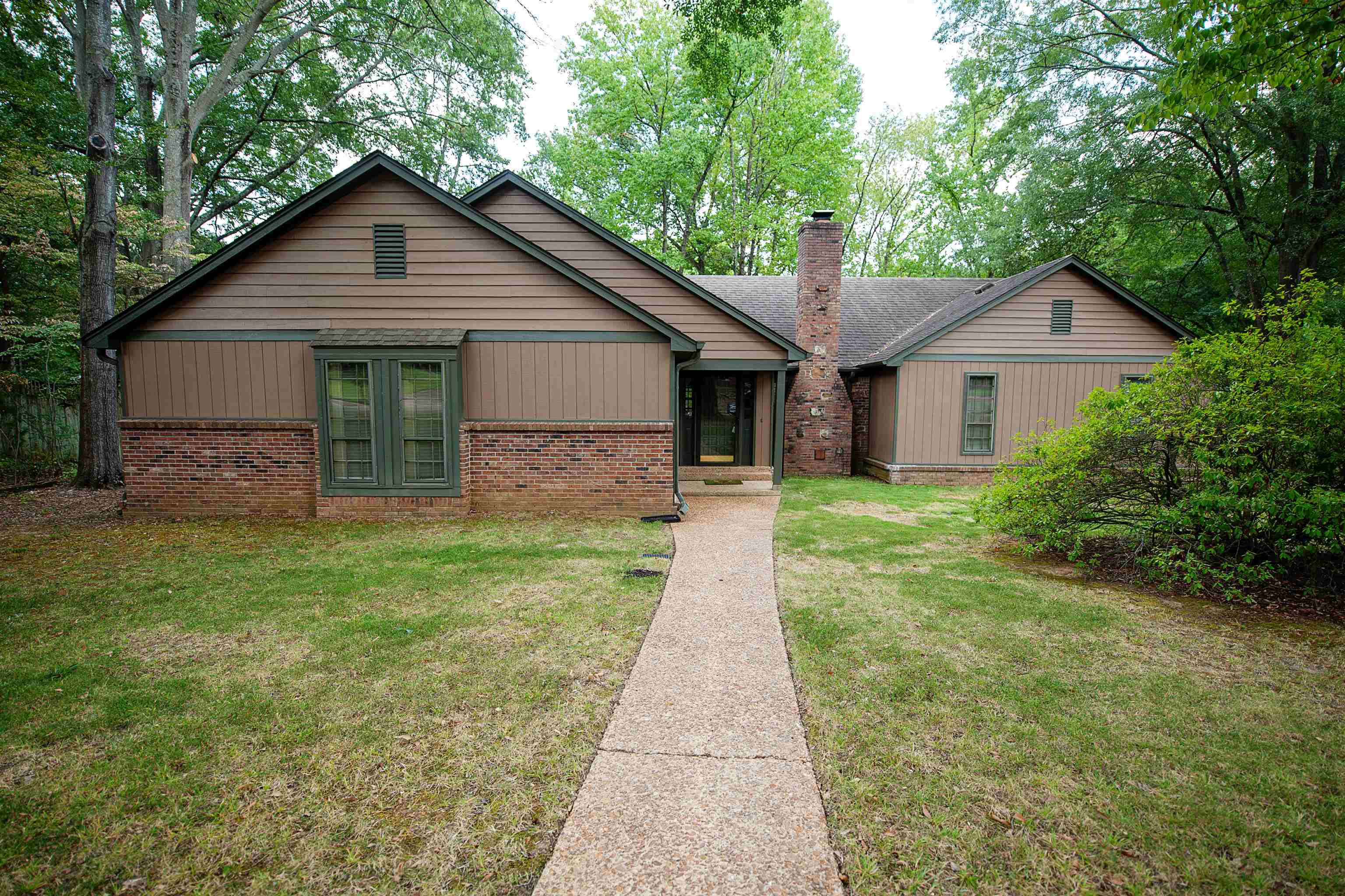 Riverwind Cv, Germantown, TN 38138