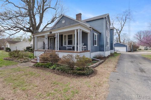 205 N Virginia St, Charleston, MO, 63834-1129 | Card Image
