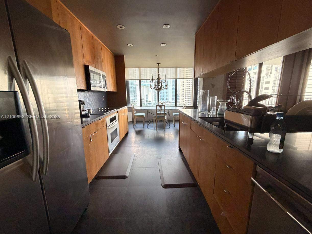 Residential Lease in Miami 4