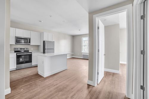 501-127 Centre St, Brockton, MA, 02302 | Card Image