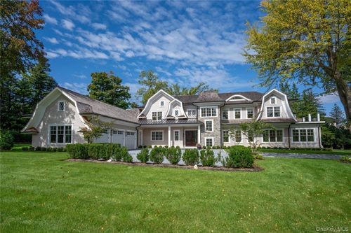 2 Pheasant Run, Great Neck, NY, 11024-1523 | Card Image