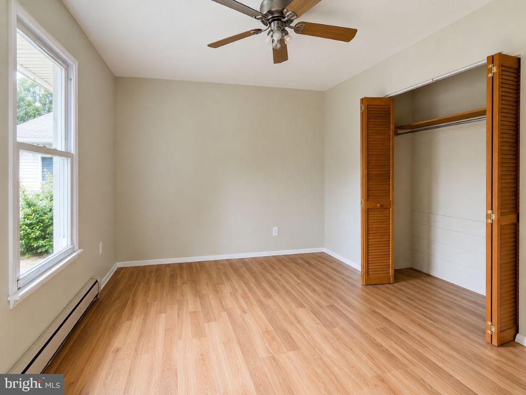 Residential in MANAHAWKIN 3