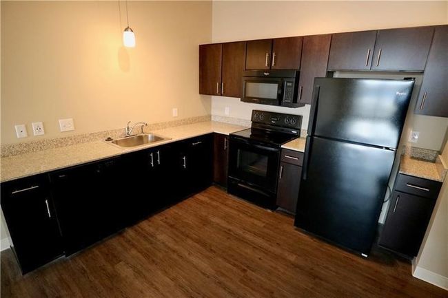 APT-404 - 1655 5 Th Ave, Condo with 1 bedrooms, 1 bathrooms and null parking in Pittsburgh PA | Image 12