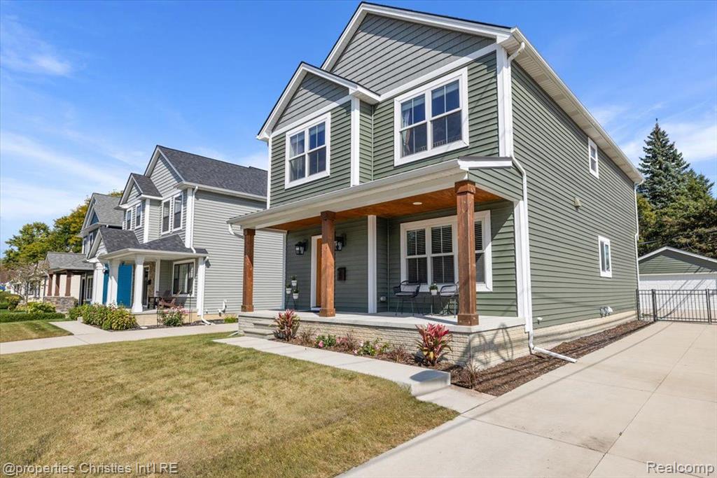 Royal Ave, Berkley, MI 48072