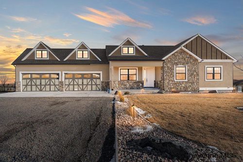 2317 Orson Ct, Cheyenne, WY, 82009-9832 | Card Image