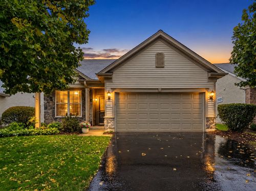 2491 Sandlewood Circle, Elgin, IL, 60124 | Card Image