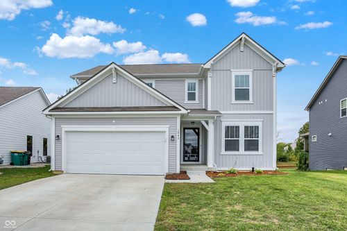 1942 Turning Leaf Dr, Franklin, IN, 46131-5035 | Card Image