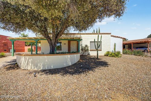 148 E La Soledad, Green Valley, AZ, 85614 | Card Image
