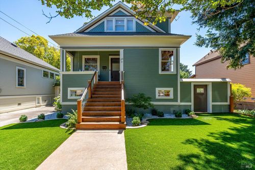 376 Randolph Street, Napa, CA, 94559 | Card Image