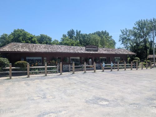 21418 State Route 22, Hoosick Falls, NY, 12090-3934 | Card Image
