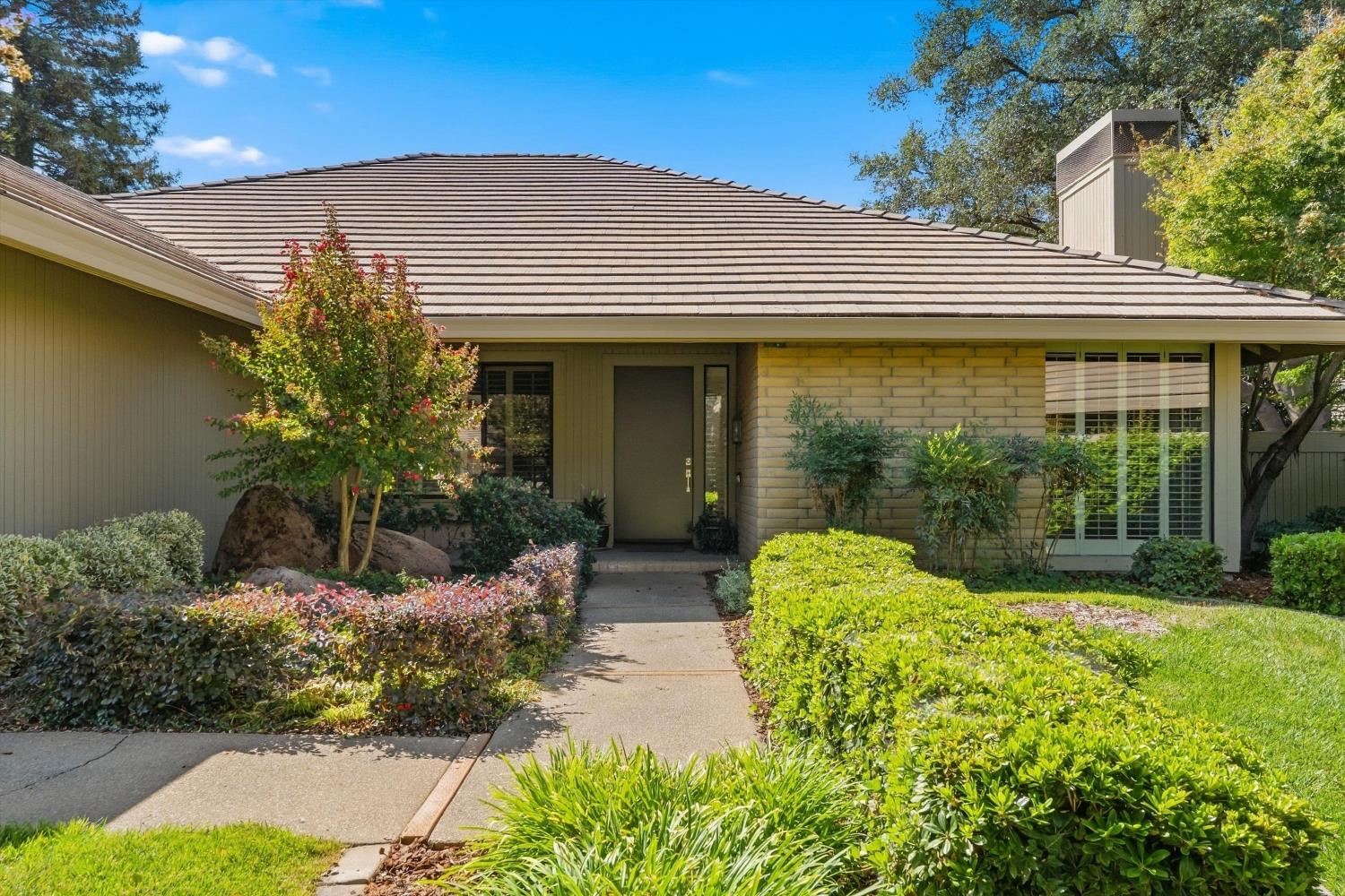 Residential in Gold River 2