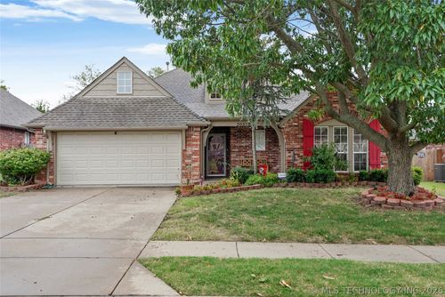 20230 E 50th Pl S, Broken Arrow, OK, 74014-1623 | Card Image