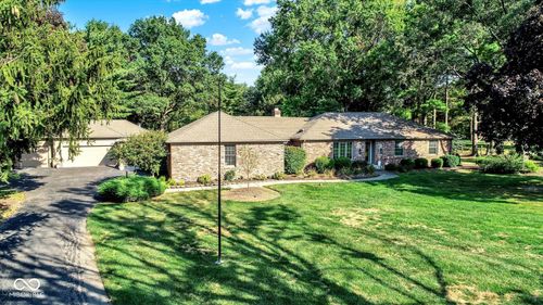 11002 Hoosier Rd, Fishers, IN, 46037-9587 | Card Image