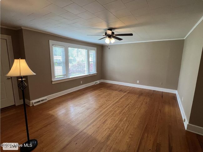 Living Room | Image 6
