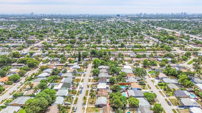 230 Nw 52 Nd Ct, House other with 2 bedrooms, 1 bathrooms and null parking in Fort Lauderdale FL | Image 42