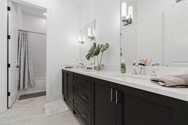 6640 Avis Walk, Townhouse with 3 bedrooms, 3 bathrooms and null parking in Alpharetta GA | Image 35