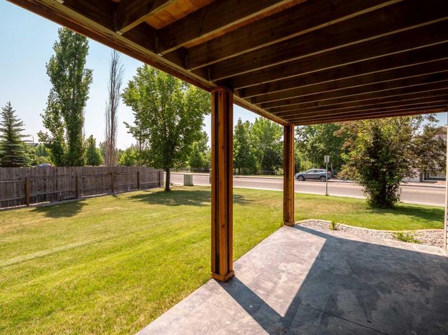 208 Mt Sunburst Place W, House other with 4 bedrooms, 3 bathrooms and 4 parking in Lethbridge AB | Image 44