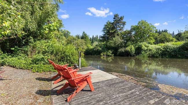 Community dock located just below the pool | Image 38
