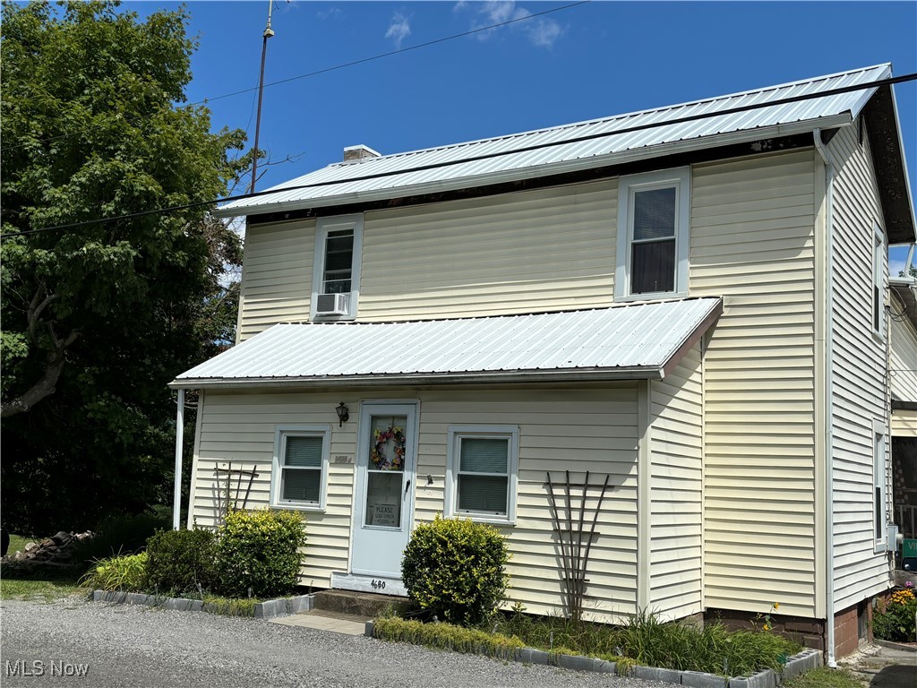 Unity Line Rd, New Waterford, OH 44445