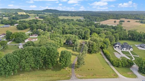 10188 Russellville Rd, Rockfield, KY, 42274-9715 | Card Image