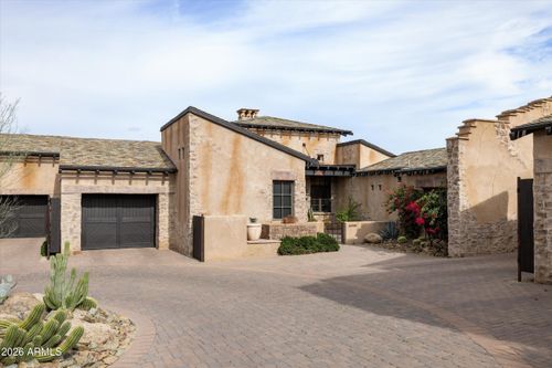 10060 E Blue Sky Dr, Scottsdale, AZ, 85262-8933 | Card Image