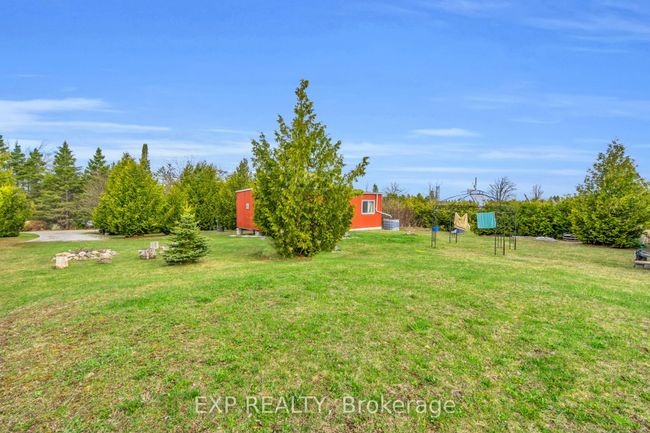 70 Red Cap Beach Rd, Home with 2 bedrooms, 1 bathrooms and 5 parking in Kirkfield ON | Image 15