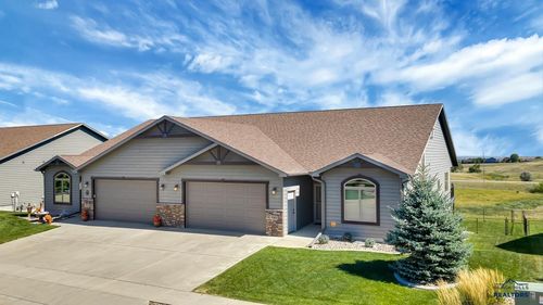 185 Enchantment Rd, Rapid City, SD, 57701-9270 | Card Image