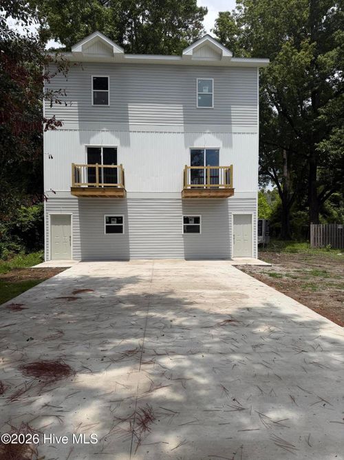 231 Barbara Ave, Midway Park, NC, 28544-1405 | Card Image