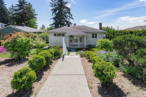5632 Carson St, Burnaby, BC, V5J2Z5 | Card Image