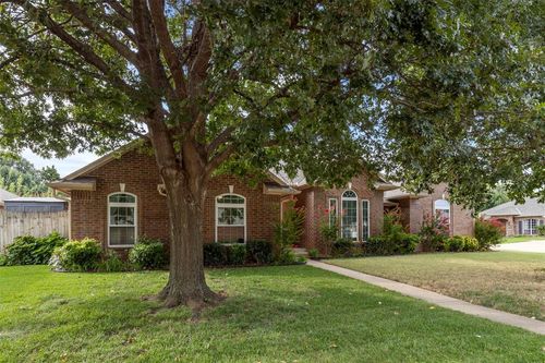 708 Sparrow Hawk, Edmond, OK, 73003-3187 | Card Image