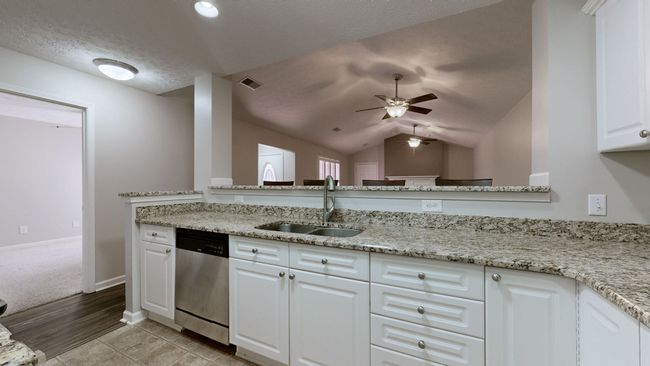 UNIT-202 - 816 Lock 4 Rd, Condo with 3 bedrooms, 2 bathrooms and 2 parking in Gallatin TN | Image 7