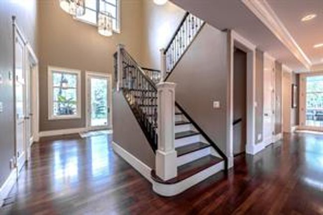 34 Posthill Dr Sw, House detached with 6 bedrooms, 3 bathrooms and 7 parking in Calgary AB | Image 26