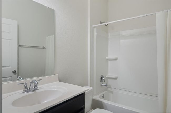 2131 Lost Timbers Dr, House other with 3 bedrooms, 2 bathrooms and 2 parking in Conroe TX | Image 23