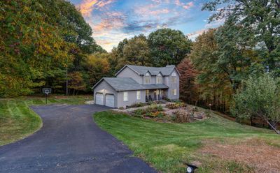 63 Amy Lane, House other with 3 bedrooms, 2 bathrooms and null parking in Bristol CT | Image 3